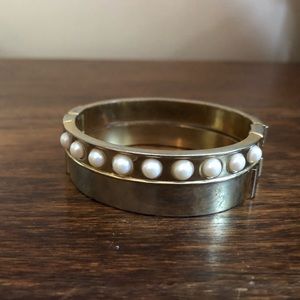 Ann Taylor gold & pearl stackable bracelets